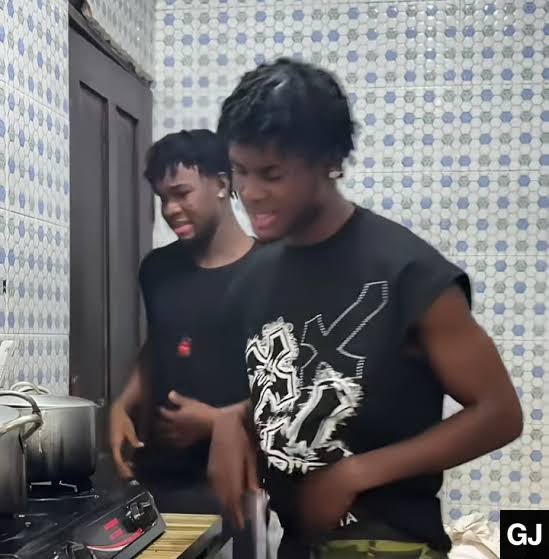 Sankolee – Buru Bia ft. Notimelee Download