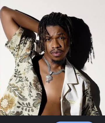 BoyPee – Too Many Choice But I Choose You